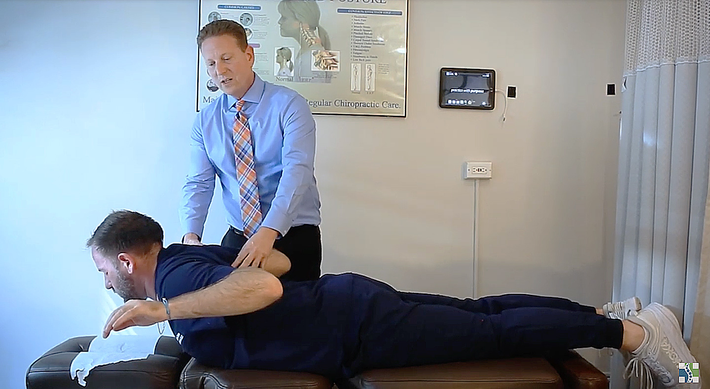 Quick & Powerful Back Extension Exercises for a Stronger Spine! Quick & Powerful Back Extension Exercises for a Stronger Spine!